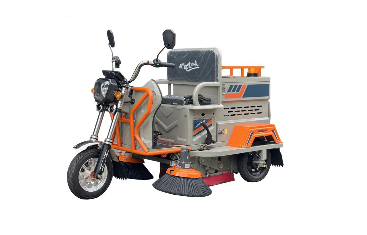 YXW1300款 三轮三刷扫地车